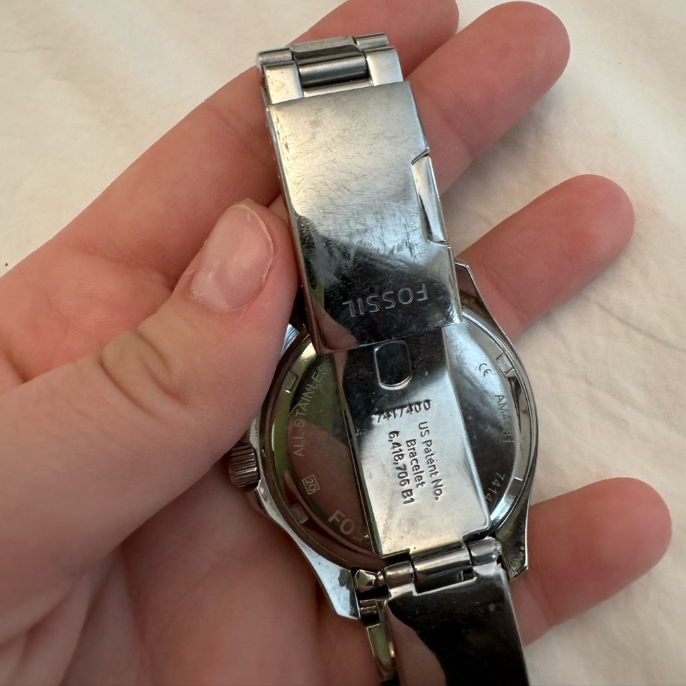Fossil Watch - Picture 5 of 8